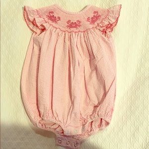 Classic Whimsy smocked crab bubble